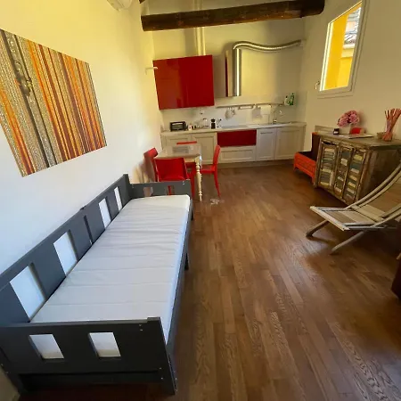 アパート Red Immerso Tra Le Mura Bolognesi